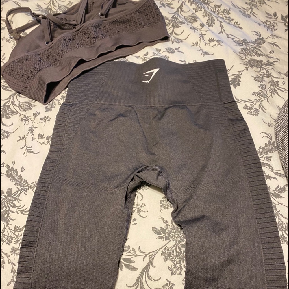 Gymshark bra and leggings set.